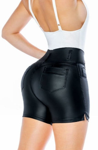 Short Irresistible Levanta pompis SMI3463