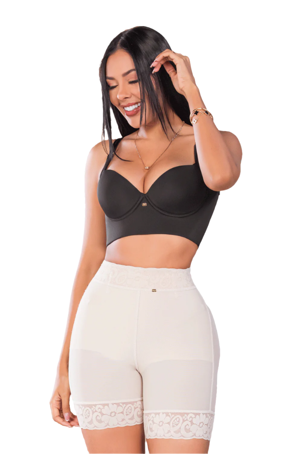 Panty cintura alta media pierna con control de abdomen bajo y realce natural de glúteos. Incluye transformación textil, sin costuras frontales ni traseras color BEIGE