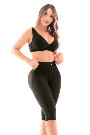 El panty moldeador ofrece realce natural de glúteos, control en el abdomen bajo y llega hasta la rodilla. Está diseñado sin costuras frontales ni traseras para mayor comodidad. color cocoa